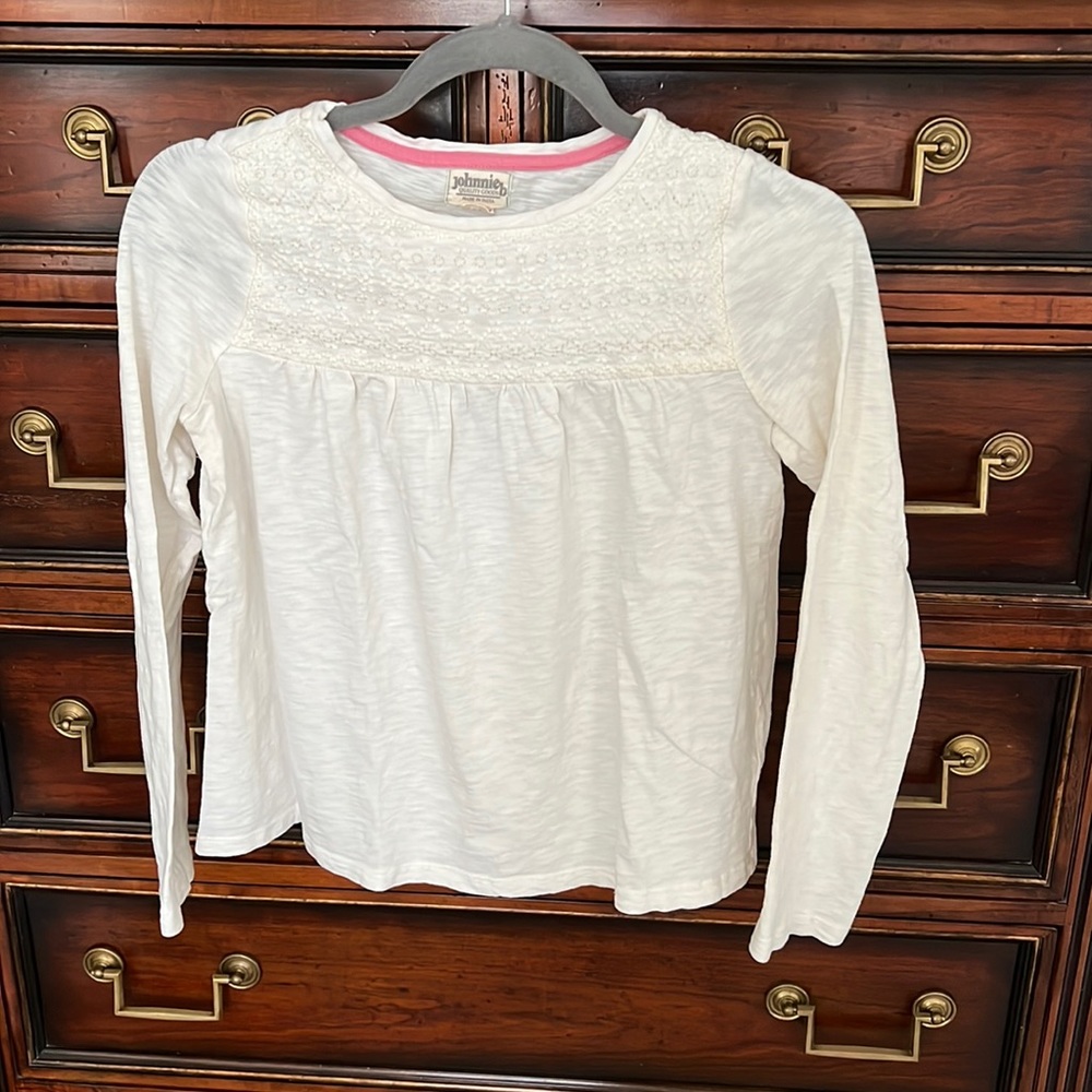 Girls ivory Johnnieb lightweight cotton L/S top Size 11/12